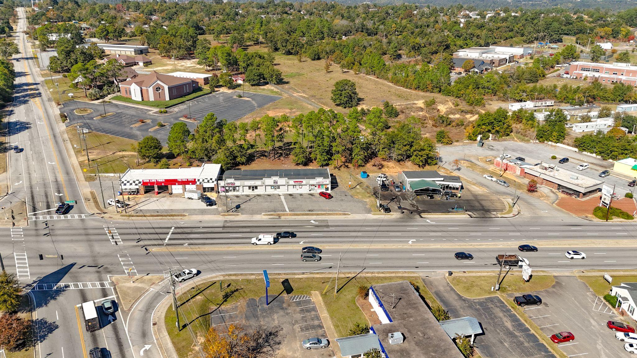 Dean's Plaza & Car Wash — photo 14